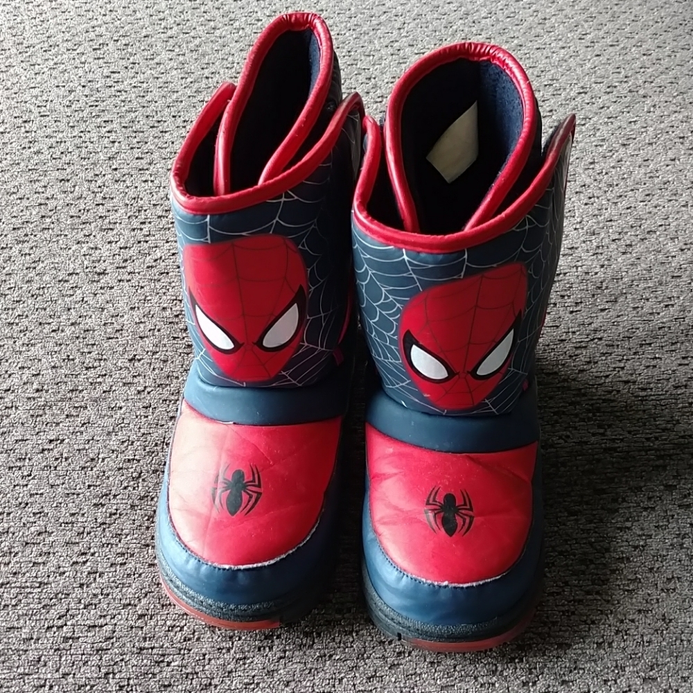 Boys Spiderman snow boots